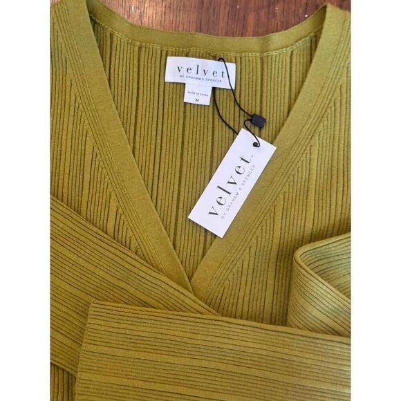 NWT Velvet by Graham & Spencer Ribbed Crop Cardigan Sz Medium Pistachio Green - Picture 6 of 12